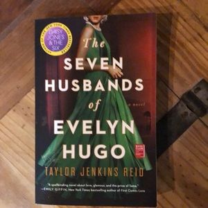 The Seven Husbands of Evelyn Hugo book by Taylor Jenkins Reid